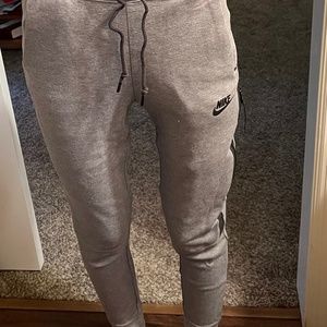 Nike Tech Fleece sweatpant